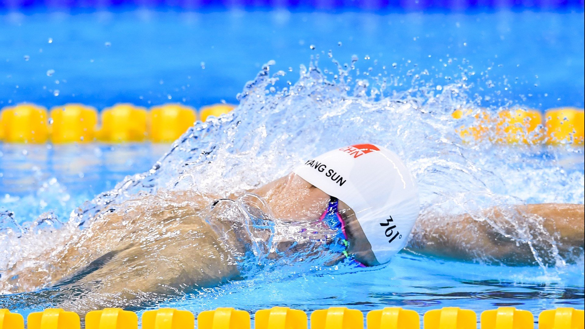 又见绝平！费城76人与辽宁男篮鏖战至终场，郭艾伦读秒救主